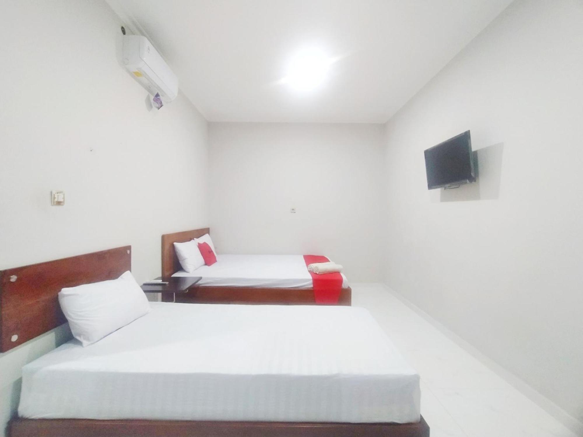 Reddoorz Syariah Near Stasiun Purwokerto Exterior foto