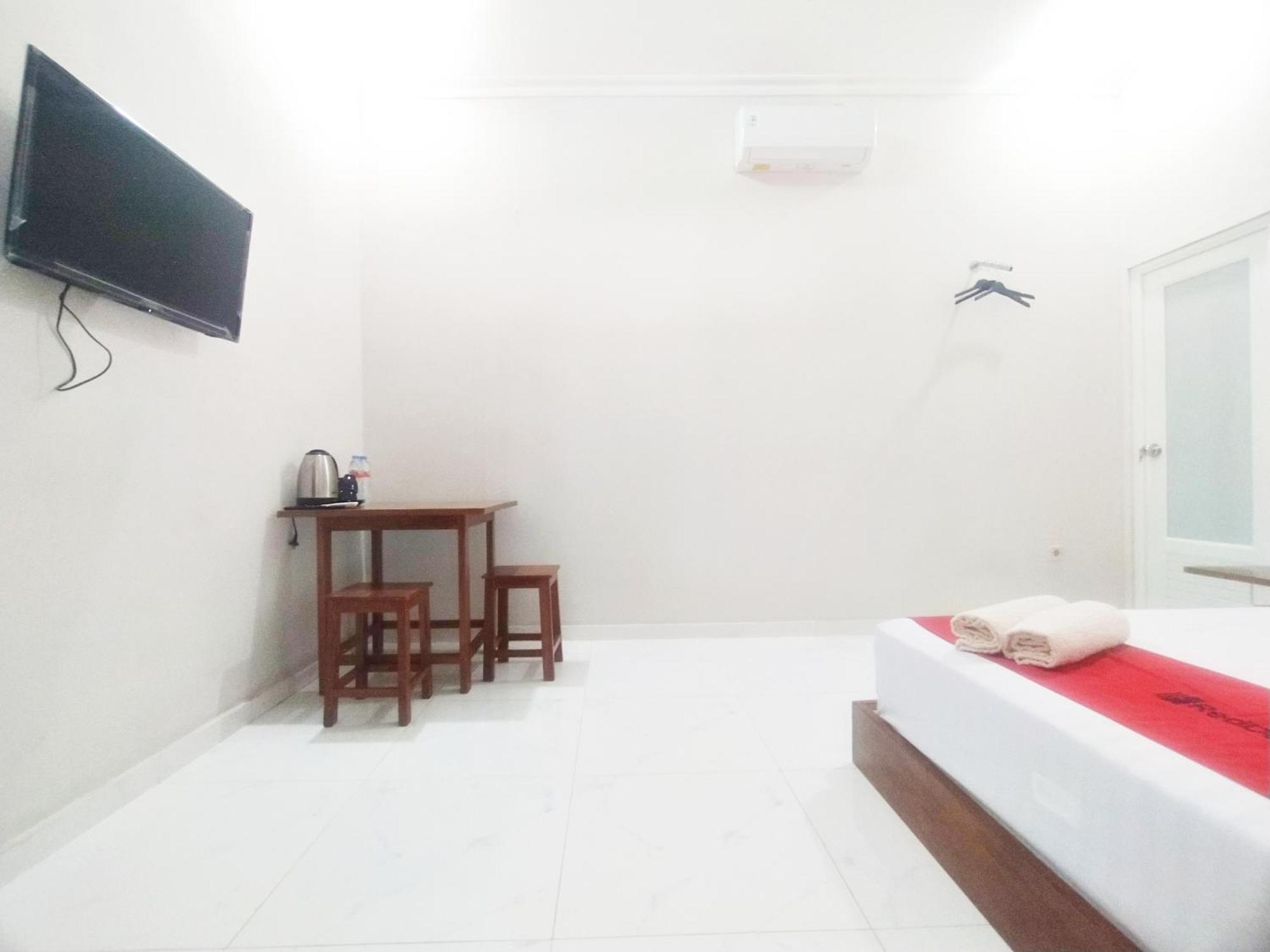 Reddoorz Syariah Near Stasiun Purwokerto Exterior foto