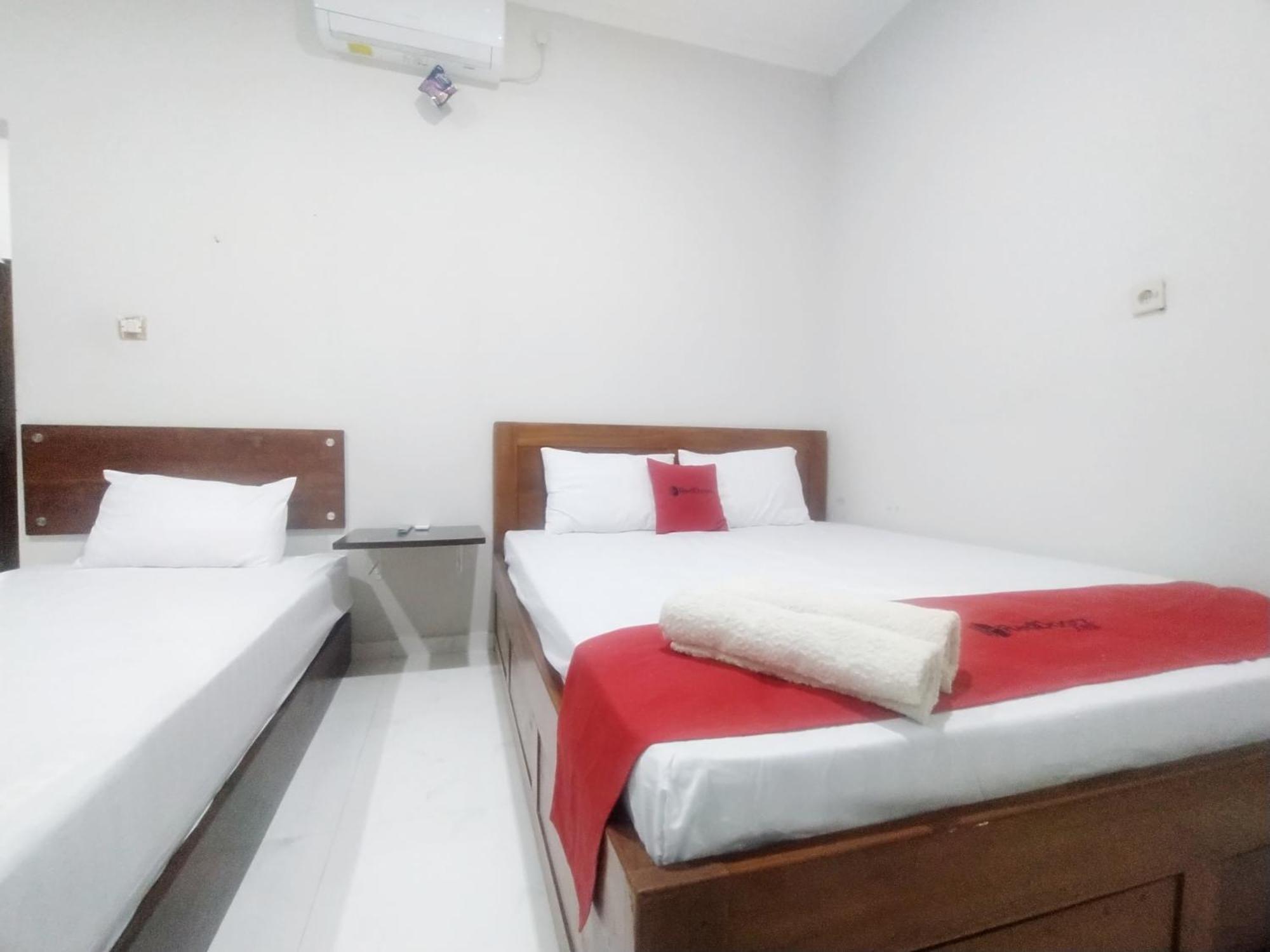 Reddoorz Syariah Near Stasiun Purwokerto Exterior foto