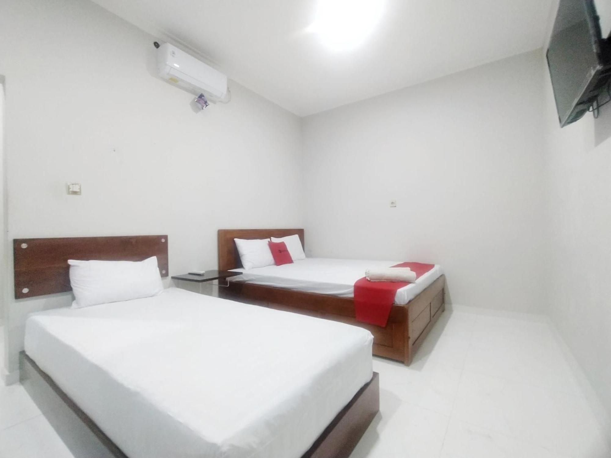 Reddoorz Syariah Near Stasiun Purwokerto Exterior foto