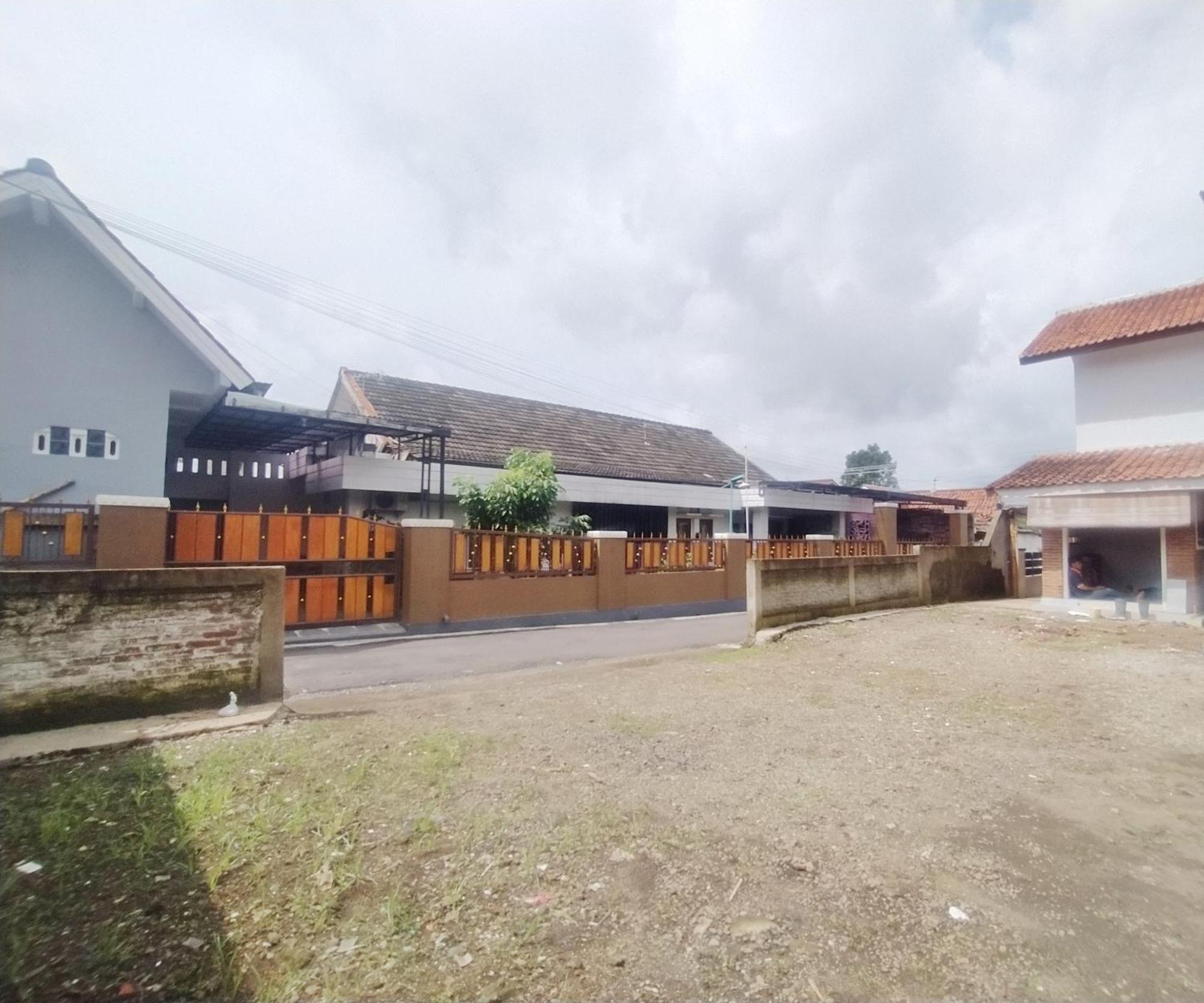 Reddoorz Syariah Near Stasiun Purwokerto Exterior foto